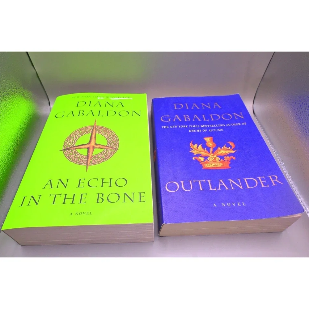 Diana Gabaldon Outlander Book Lot 8 HC PB Dragonfly Voyager Companion Set